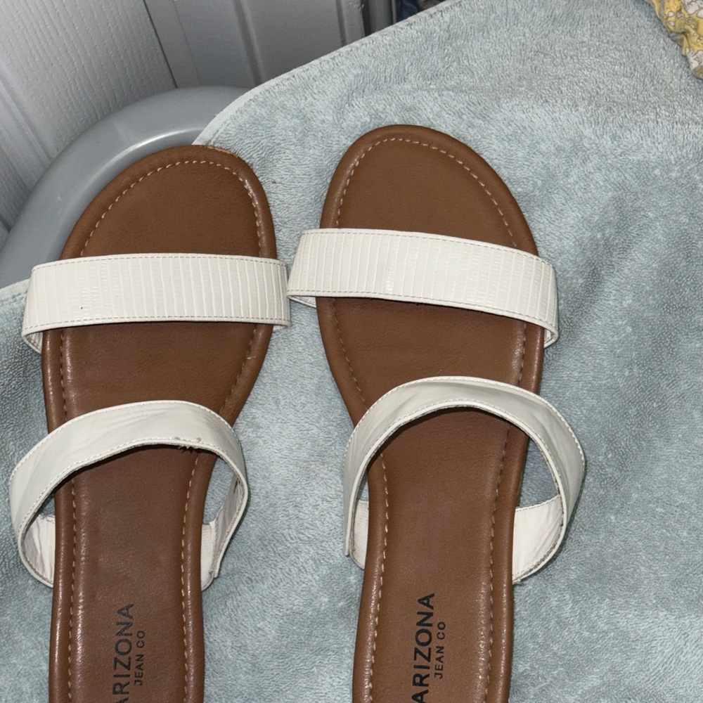 Arizona Jean Company Women's White Sandals